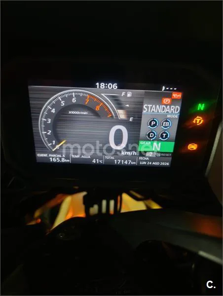 Honda Forza 750 - Vista 11