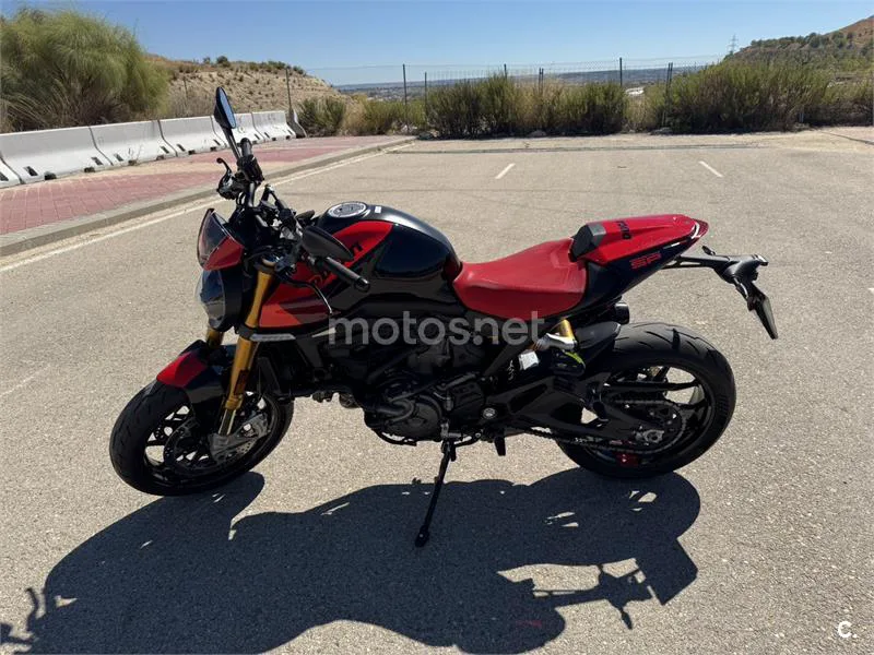 Ducati Monster - Vista 10