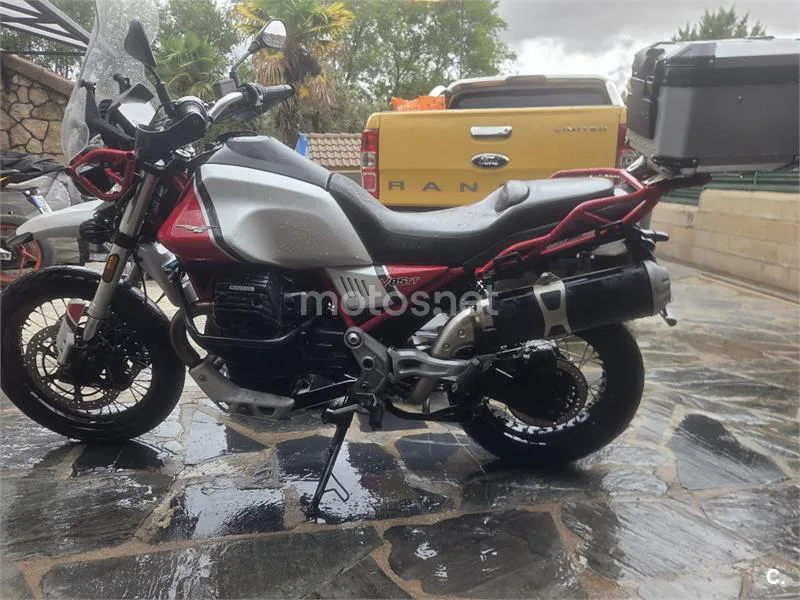 Moto Guzzi V85 TT - Vista 3