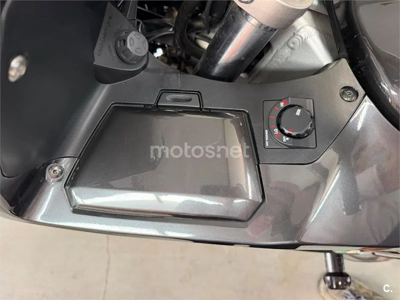 Yamaha FJR1300 - Vista 5