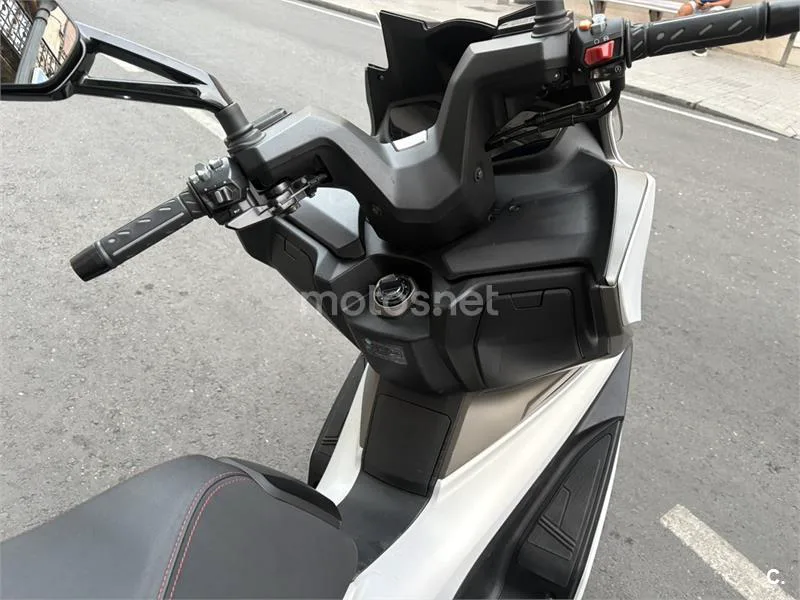 Kymco Xciting VS 400 - Vista 5