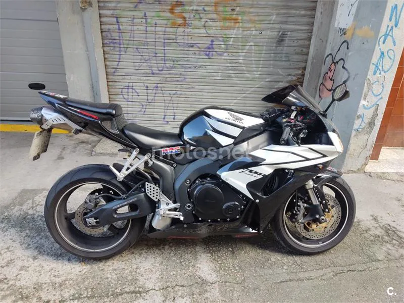 Honda CBR1000RR Fireblade - Vista 10