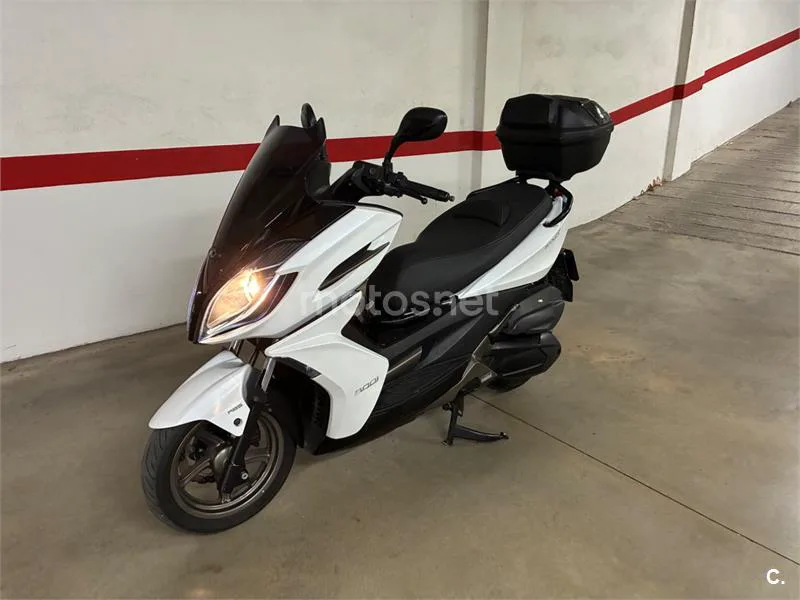 Kymco K-XCT 300i 2000 € 2015 Girona - 1