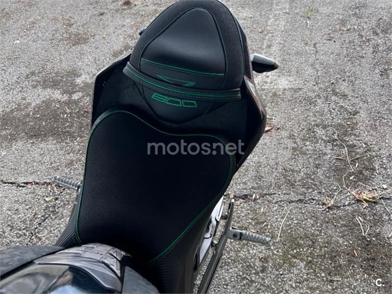 Kawasaki Z800 - Vista 6