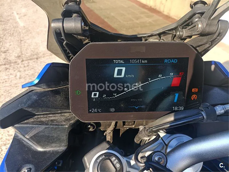 BMW F 900 XR - Vista 3