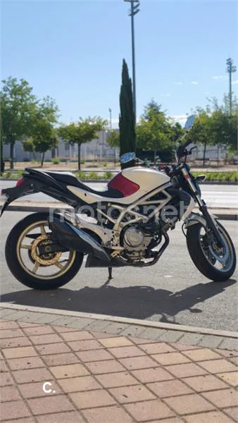 Suzuki Gladius 650 - Vista 3