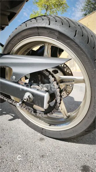 Suzuki Gladius 650 - Vista 7
