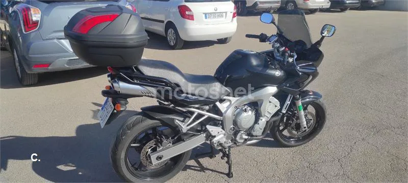 Yamaha FZ6 Fazer - Vista 8