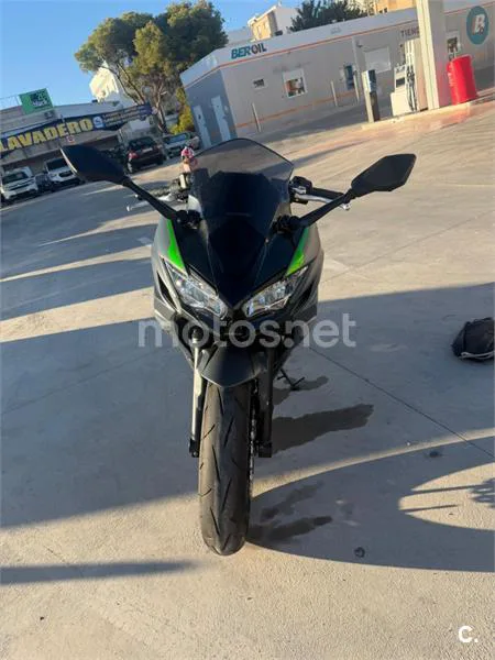 Kawasaki Ninja 650 - Vista 4