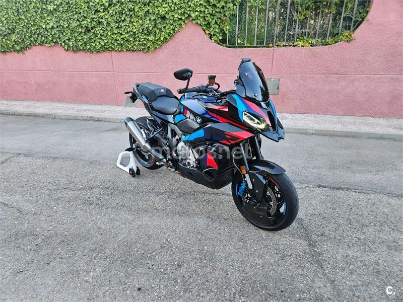 BMW M 1000 XR - Vista 11