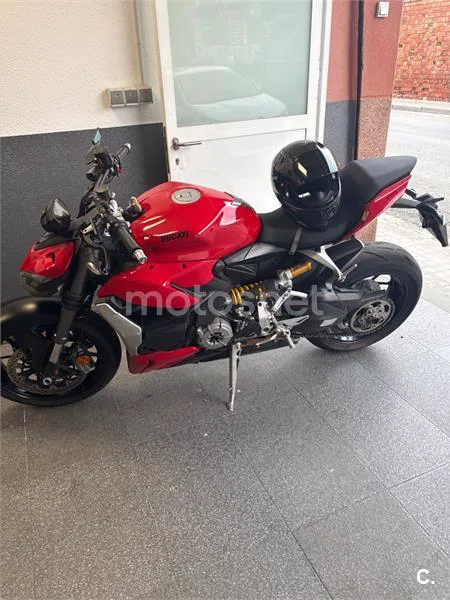Ducati Streetfighter V2 - Vista 3