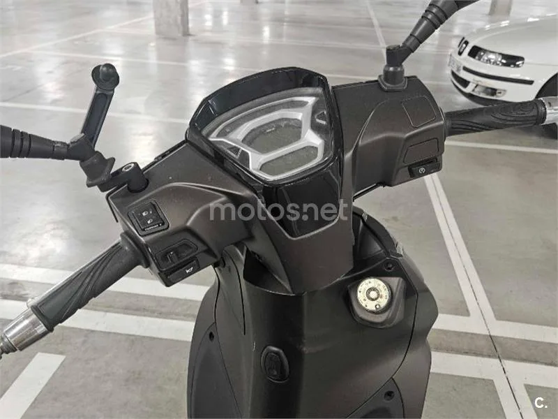 Kymco People S 125 - Vista 23