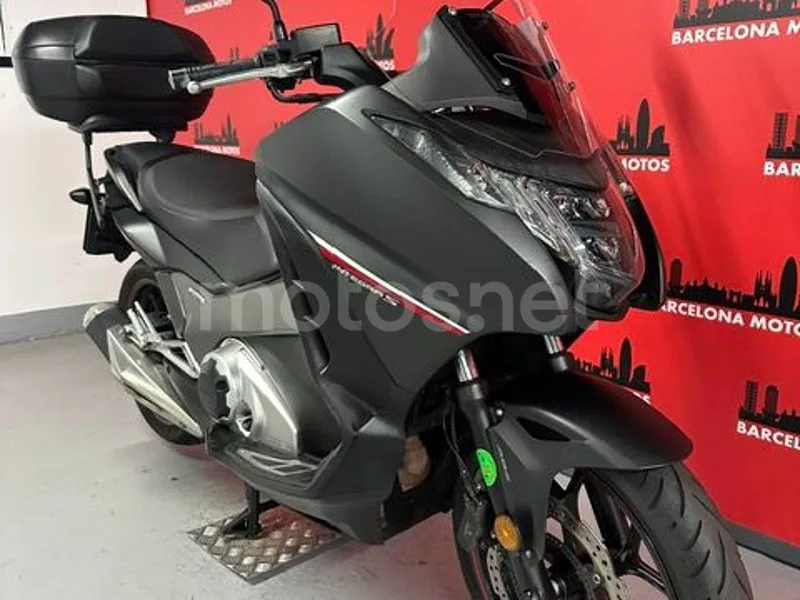 Honda Integra 750 S - Vista 3