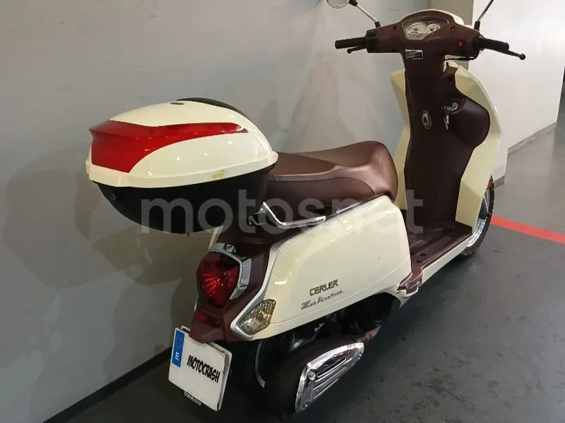 Keeway Zahara 125 - Vista 19