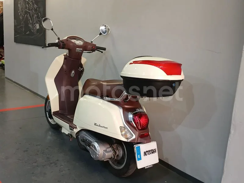 Keeway Zahara 125 - Vista 6