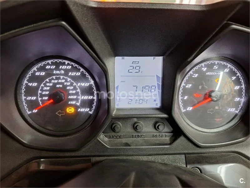 Kymco Super Dink 350 - Vista 5