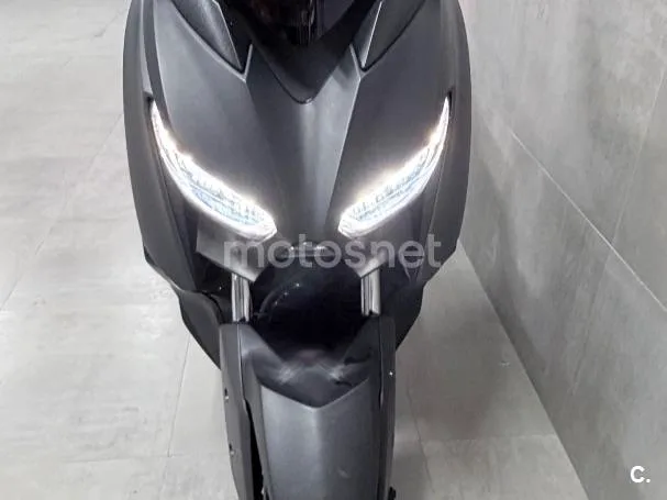 Yamaha XMAX 125 - Vista 7