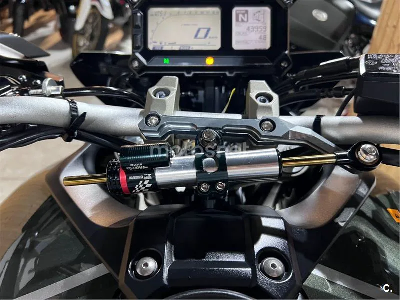 Yamaha Tracer 900 - Vista 83