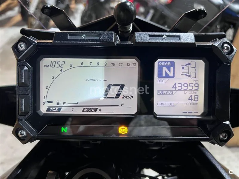 Yamaha Tracer 900 - Vista 86