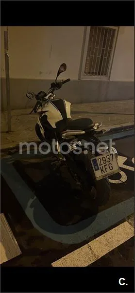 BMW G 310 R - Vista 4