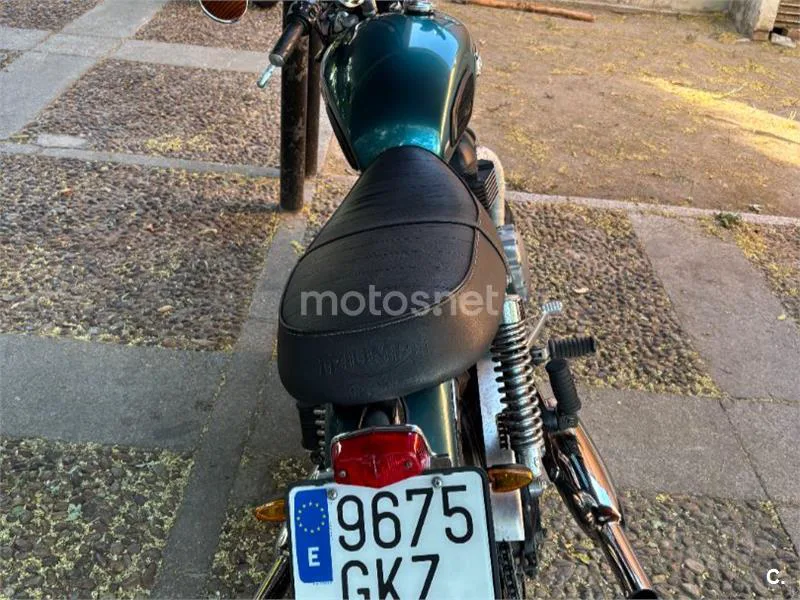 Triumph Bonneville T100 - Vista 3