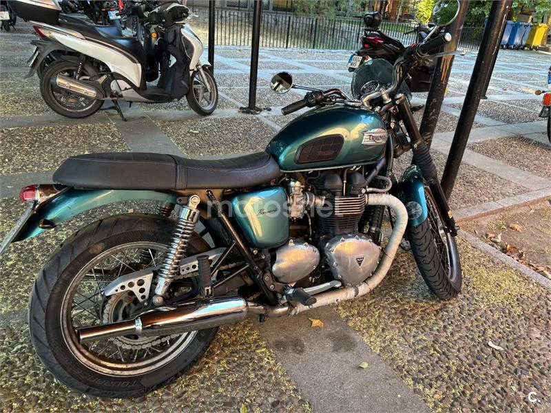 Triumph Bonneville T100 - Vista 4