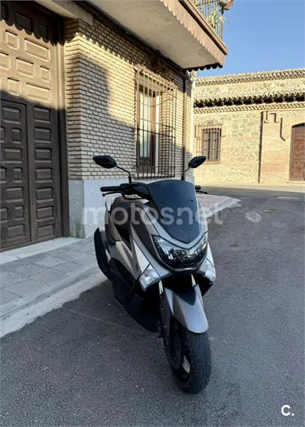 Yamaha NMAX 2390 € 2018 Toledo - 2