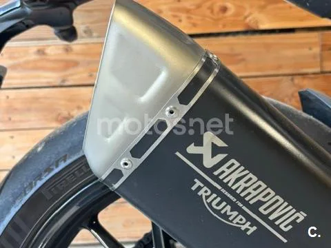Triumph Speed Triple - Vista 5