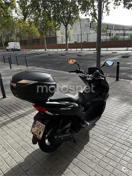 Honda PCX125 - Vista 4