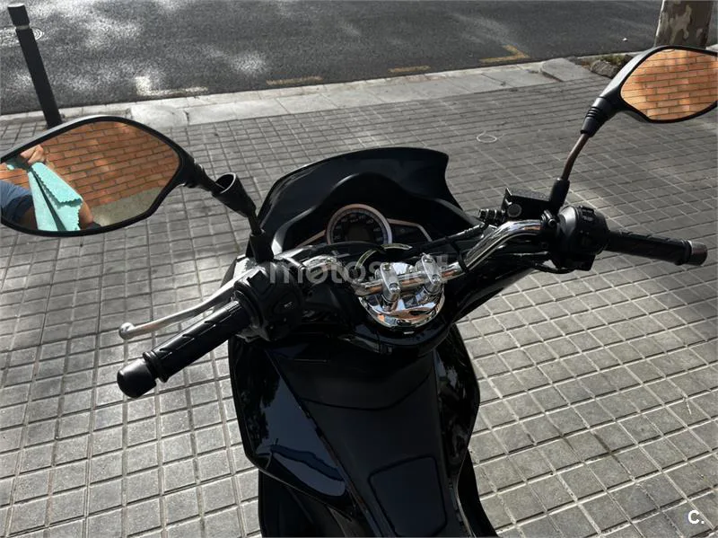 Honda PCX125 - Vista 8