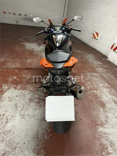Honda CBR500R - Vista 4