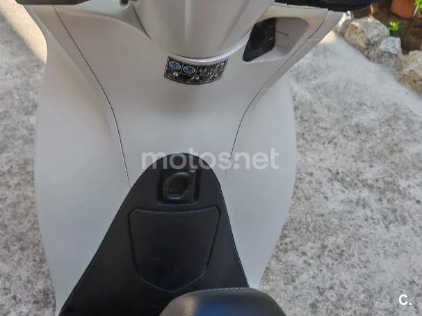 Honda SH125i - Vista 8