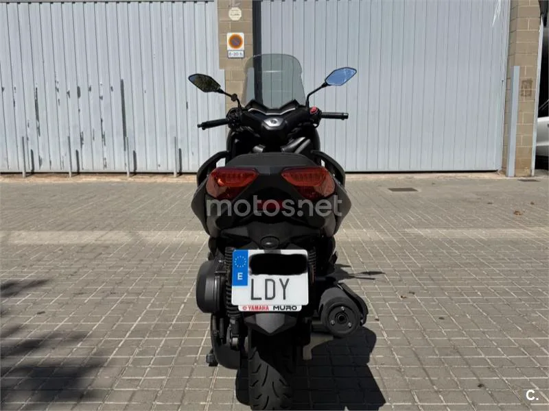 Yamaha XMAX 125 - Vista 4