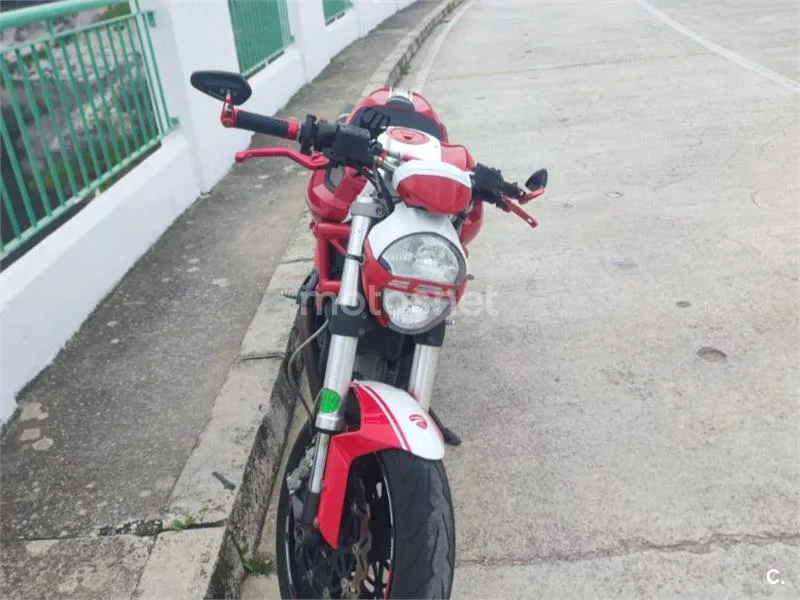 Ducati Monster 696 2800 € 2011 Barcelona - 1