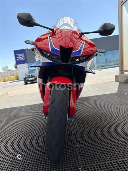 Honda CBR600RR - Vista 3