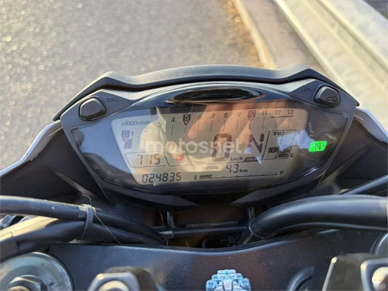 Suzuki GSX-S750 - Vista 6