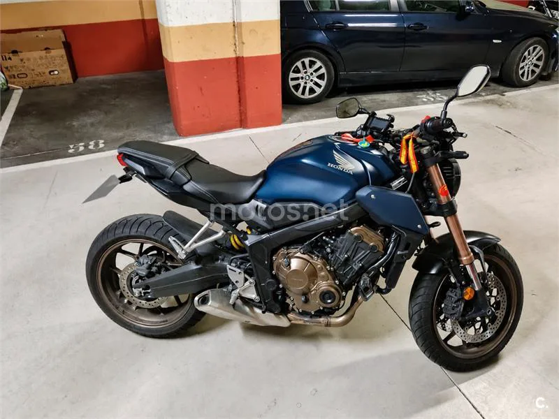 Honda CB650R - Vista 4