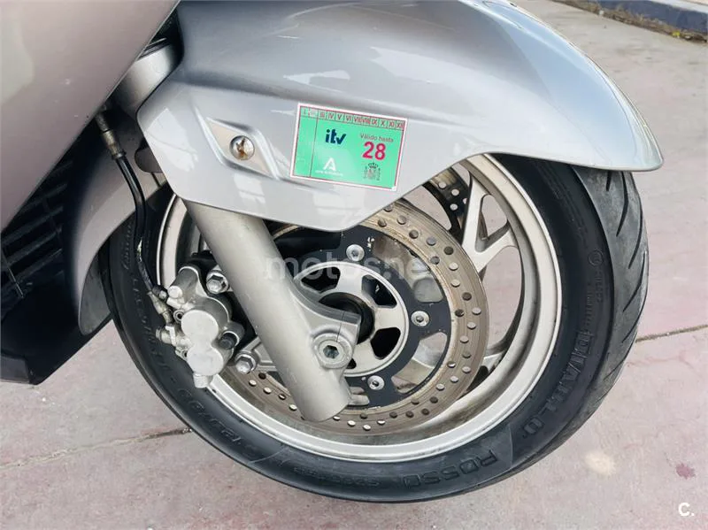Suzuki Burgman 400 - Vista 5
