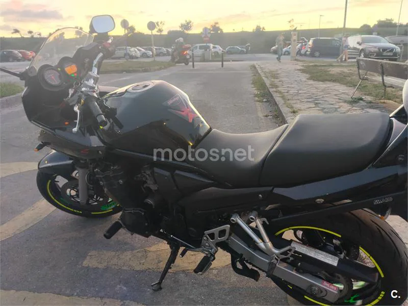 Suzuki Bandit 650S - Vista 4