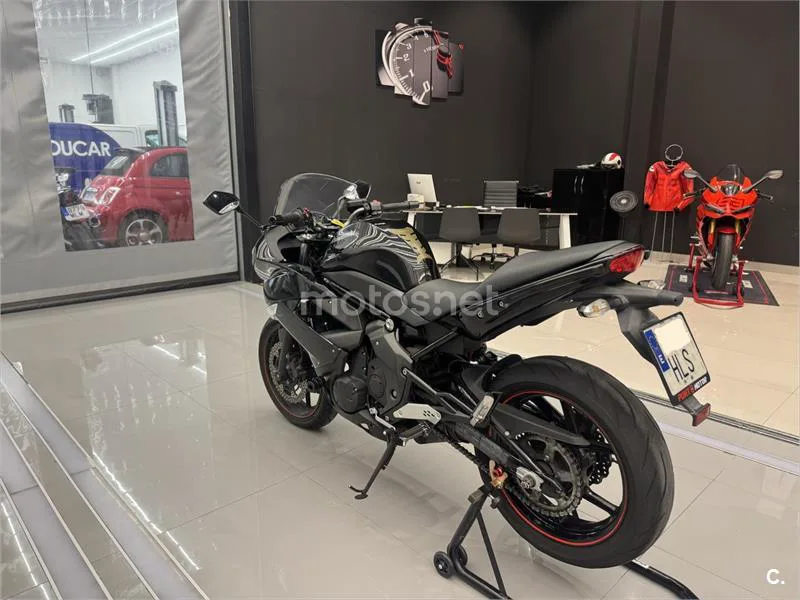 Kawasaki ER-6f - Vista 5