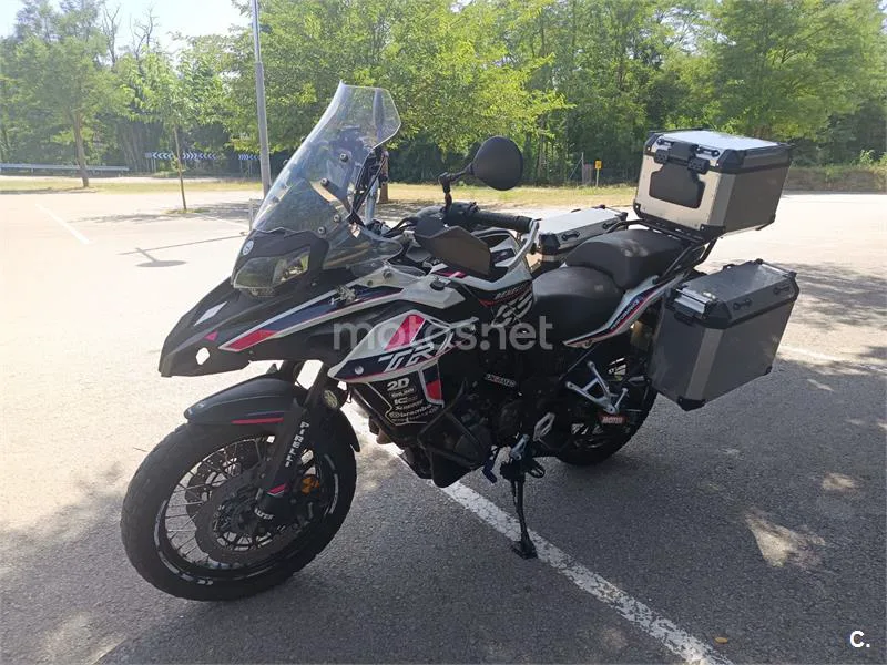 Benelli TRK 502 - Vista 8