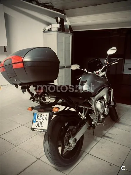 Yamaha FZ6 - Vista 3