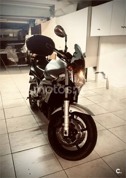 Yamaha FZ6 - Vista 5
