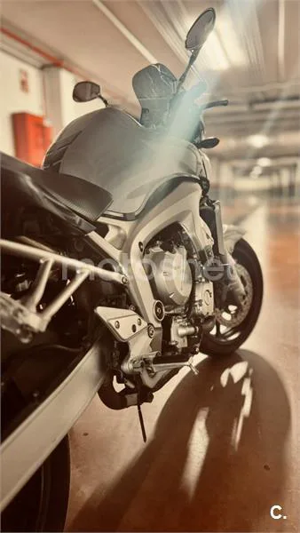 Yamaha FZ6 - Vista 10