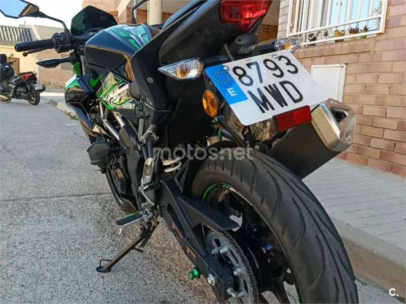 Kawasaki Z125 - Vista 3