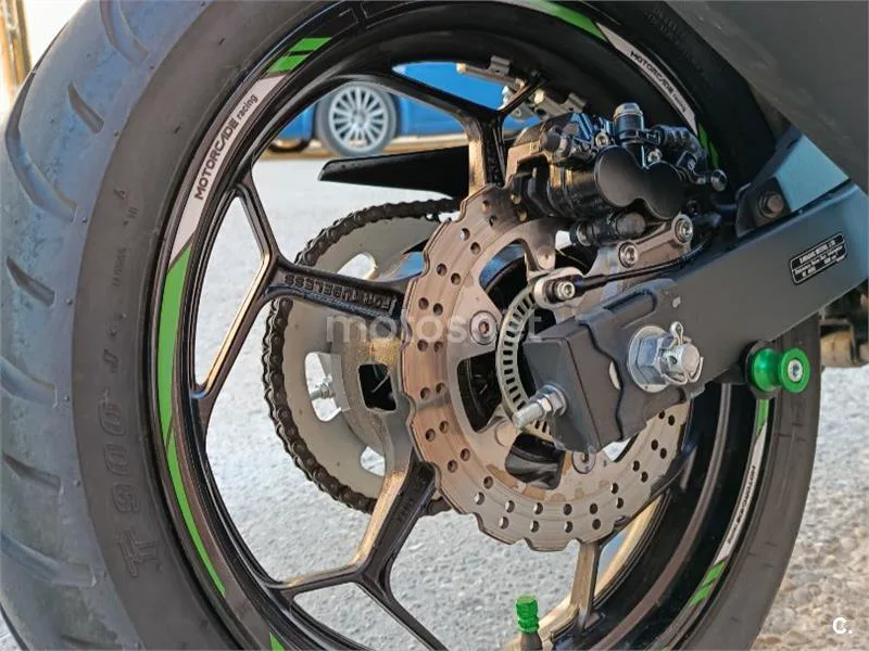 Kawasaki Z125 - Vista 4