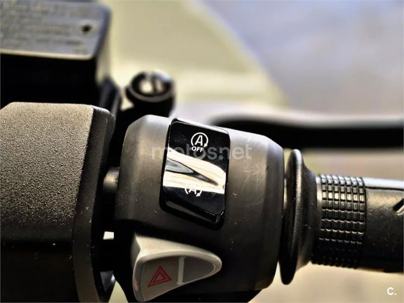 Honda Forza 125 - Vista 13