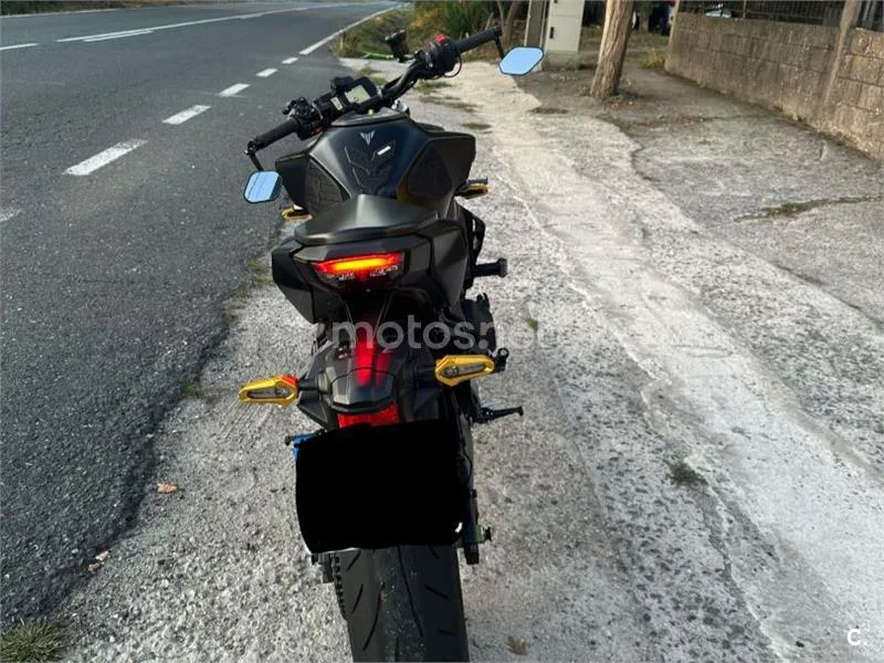 Yamaha MT-09 - Vista 3