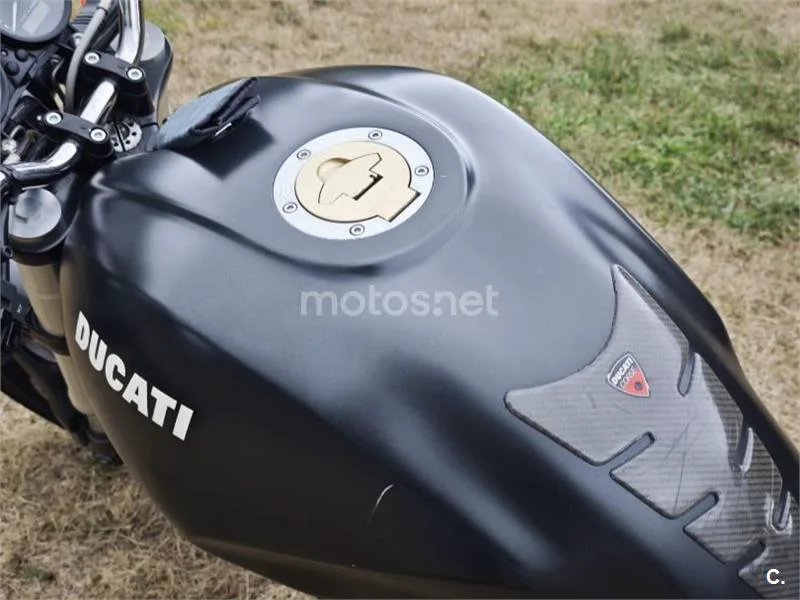 Ducati Monster 695 2500 € 2007 Araba - 1