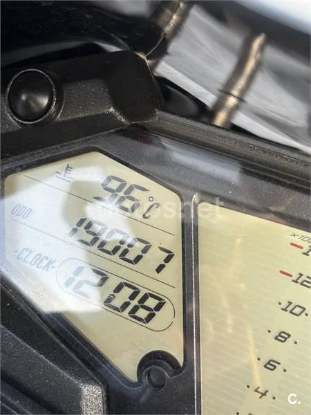 Kawasaki Z800 - Vista 5